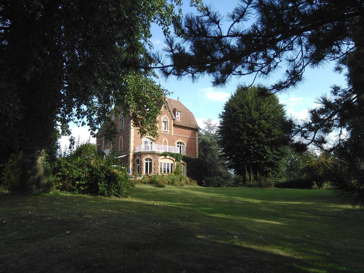 Le Sous-Bois B&B Moyenneville  Exteriör bild